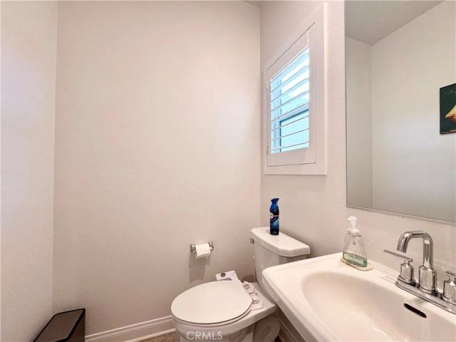 16066 Carrara Lane, Fontana, CA 92336