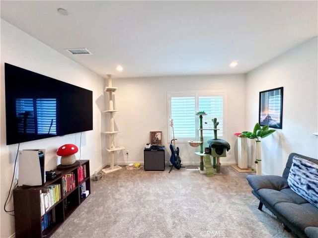 16066 Carrara Lane, Fontana, CA 92336
