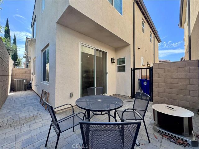 16066 Carrara Lane, Fontana, CA 92336