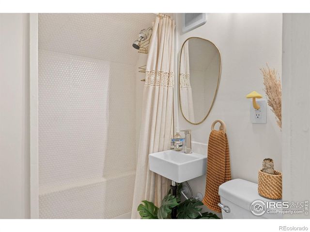 201 E Cleveland Street, Lafayette, CO 80026