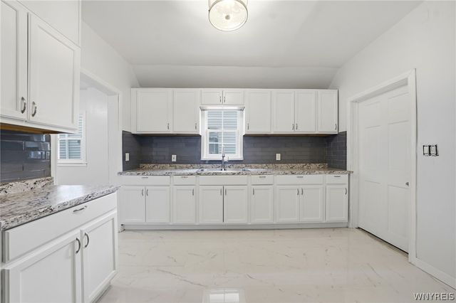 262 Sumner Place, Buffalo, NY 14211