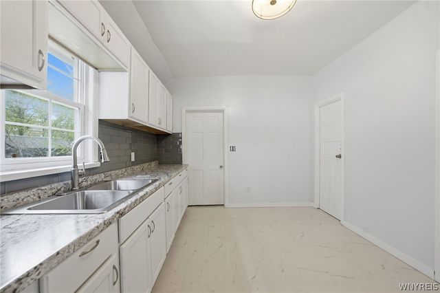 262 Sumner Place, Buffalo, NY 14211