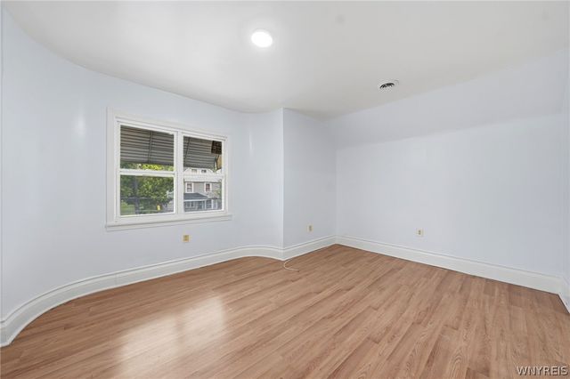 262 Sumner Place, Buffalo, NY 14211