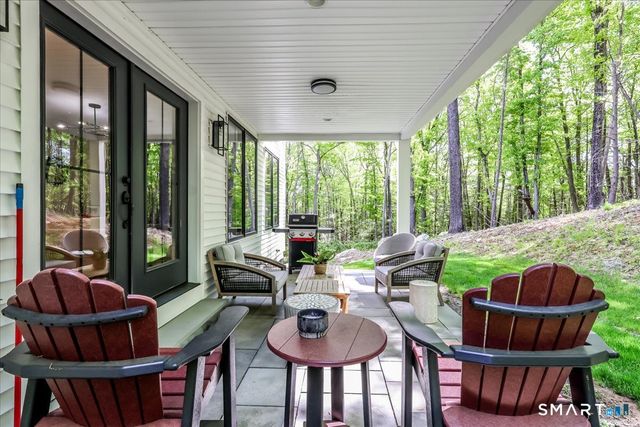 38 Hickory Lane, Ridgefield, CT 06877