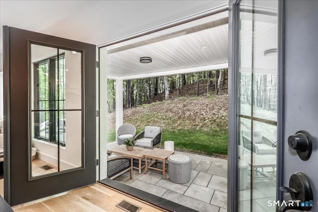 38 Hickory Lane, Ridgefield, CT 06877