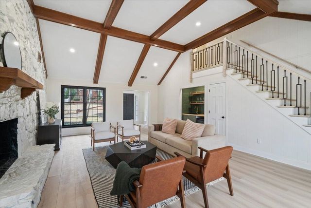 7944 DOVIE LN, Germantown, TN 38138