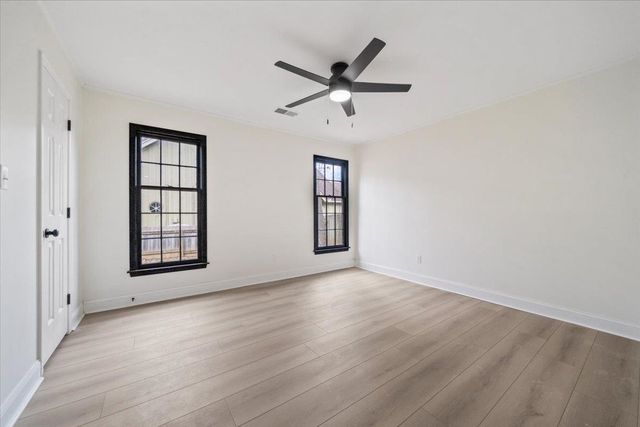 7944 DOVIE LN, Germantown, TN 38138