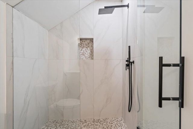 7944 DOVIE LN, Germantown, TN 38138