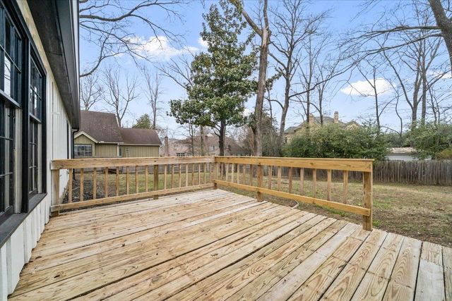 7944 DOVIE LN, Germantown, TN 38138