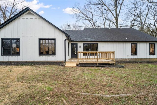 7944 DOVIE LN, Germantown, TN 38138