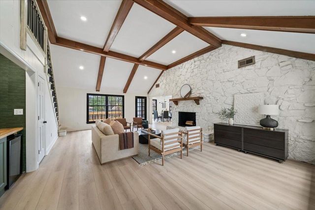 7944 DOVIE LN, Germantown, TN 38138