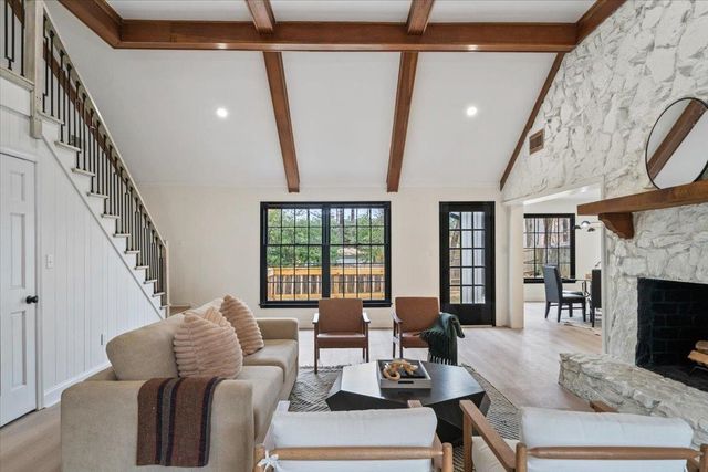 7944 DOVIE LN, Germantown, TN 38138