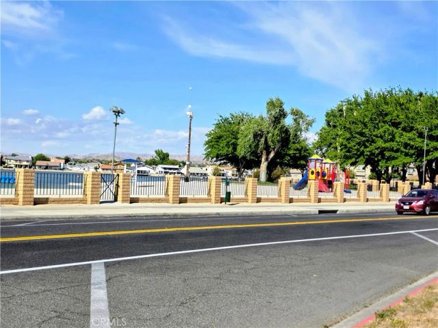 13415 Sea Gull, Victorville, CA 92395