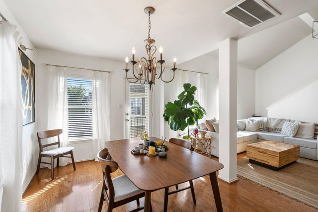 1425 W 26th Street A, Houston, TX 77008