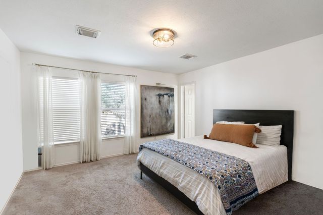 1425 W 26th Street A, Houston, TX 77008