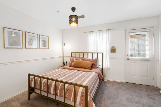 1425 W 26th Street A, Houston, TX 77008