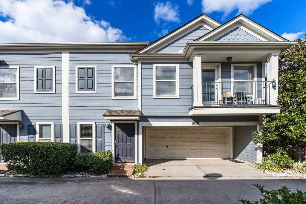 1425 W 26th Street A, Houston, TX 77008