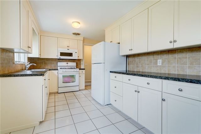 139 Camille Drive, Greece, NY 14612