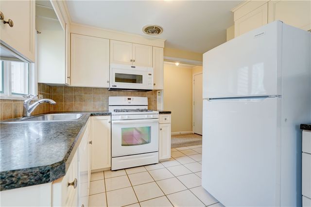 139 Camille Drive, Greece, NY 14612