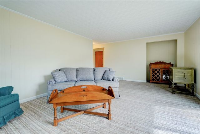 139 Camille Drive, Greece, NY 14612