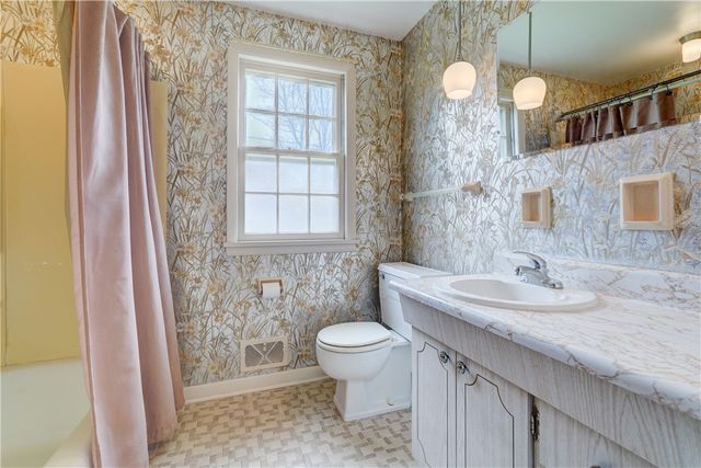 139 Camille Drive, Greece, NY 14612