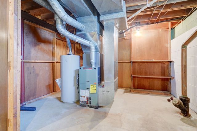 139 Camille Drive, Greece, NY 14612