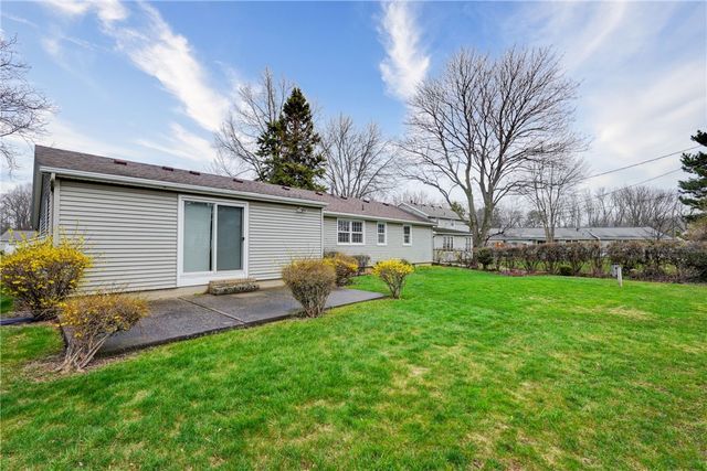 139 Camille Drive, Greece, NY 14612