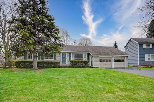 139 Camille Drive, Greece, NY 14612