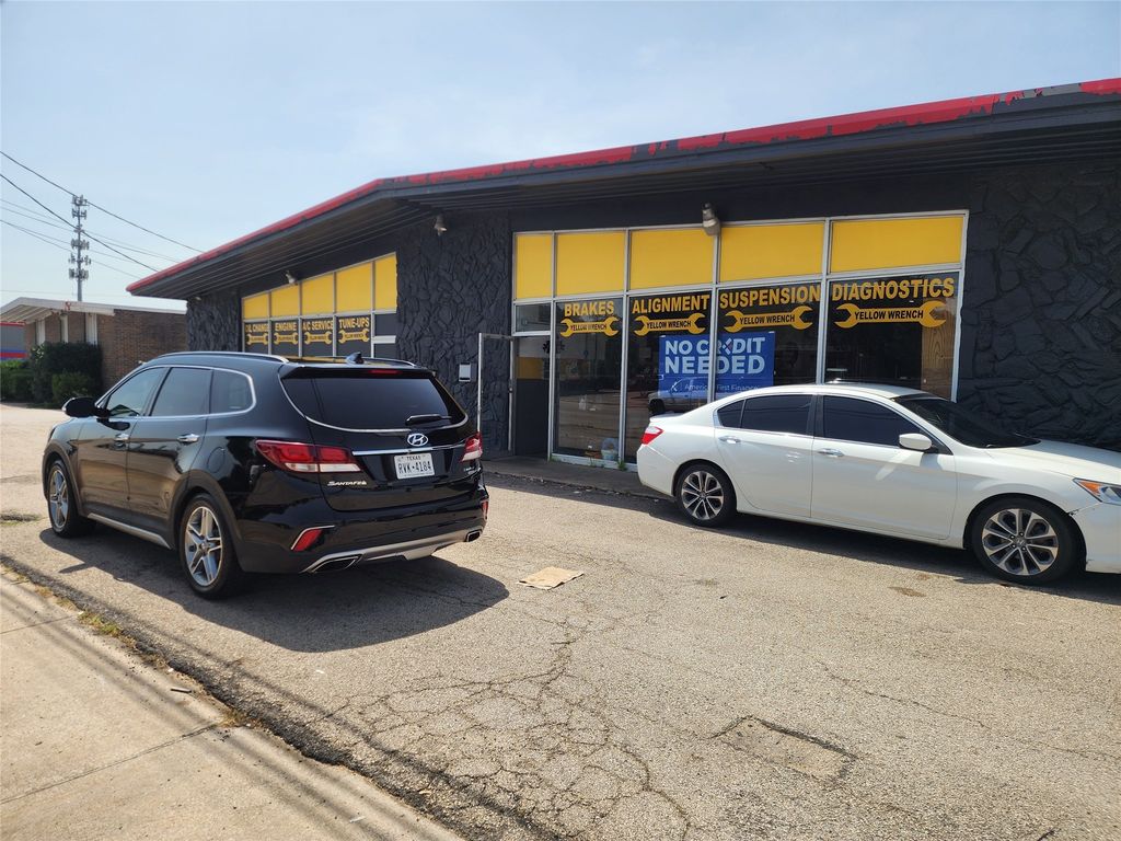 112 E Buckingham Road, Garland, TX 75040