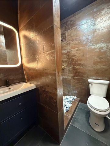 402 Hyde Park Boulevard 4, Houston, TX 77006