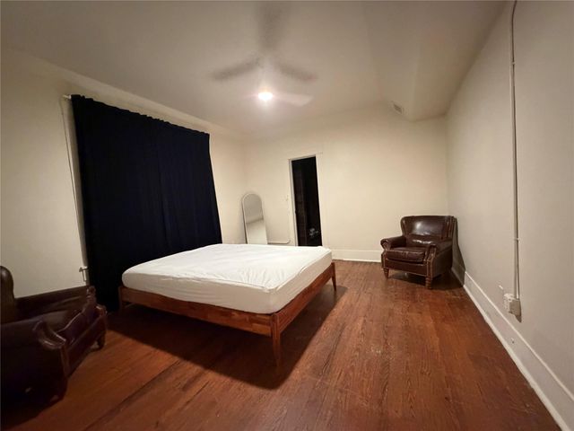 402 Hyde Park Boulevard 4, Houston, TX 77006