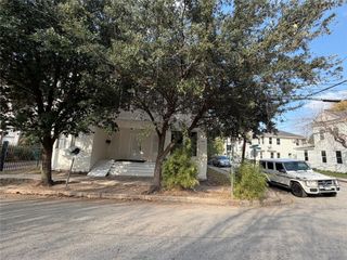 402 Hyde Park Boulevard 4, Houston, TX 77006