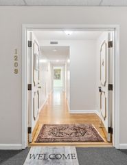 200 Sanders Ferry Rd Apt 1209, Hendersonville, TN 37075