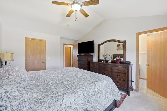 390 Deering Lane, Bolingbrook, IL 60440