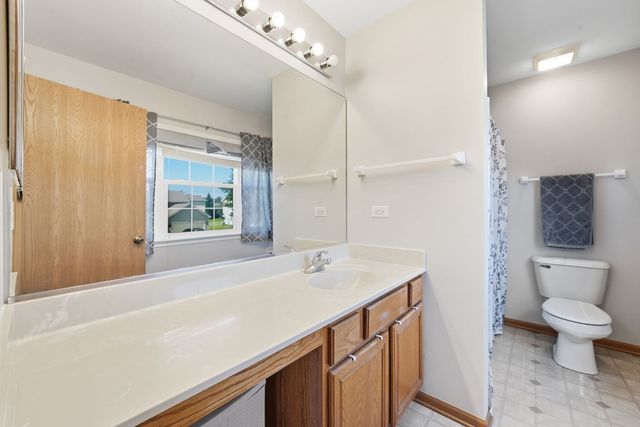 390 Deering Lane, Bolingbrook, IL 60440