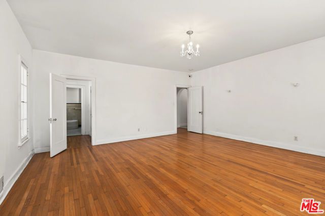 462 S McCadden Place, Los Angeles, CA 90020