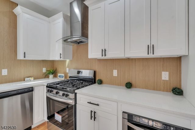 249 Hillside Ave, Leonia Boro, NJ 07605