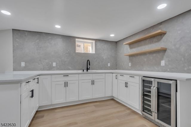 249 Hillside Ave, Leonia Boro, NJ 07605
