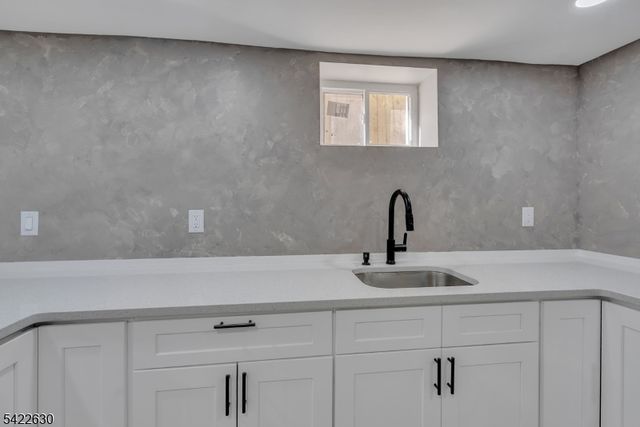 249 Hillside Ave, Leonia Boro, NJ 07605