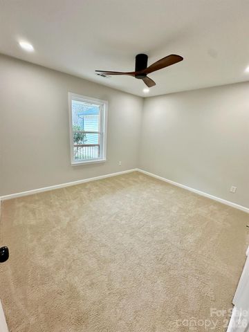 7159 Moss Point Drive, Charlotte, NC 28277