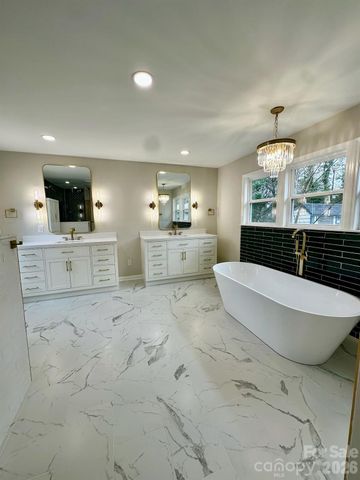 7159 Moss Point Drive, Charlotte, NC 28277