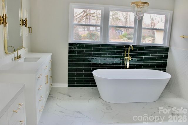 7159 Moss Point Drive, Charlotte, NC 28277