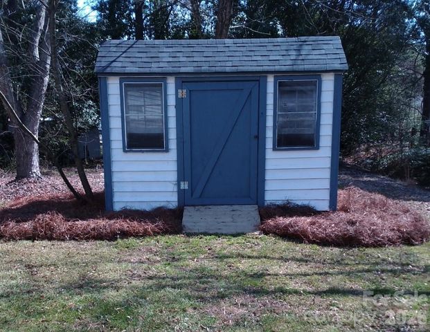 7159 Moss Point Drive, Charlotte, NC 28277