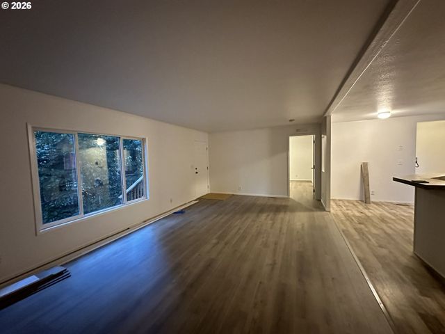 8720 Se CLATSOP St, Happy Valley, OR 97086