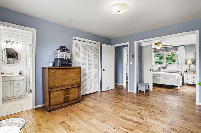 2226 HARNEY RD, Littlestown, PA 17340