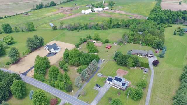 2226 HARNEY RD, Littlestown, PA 17340