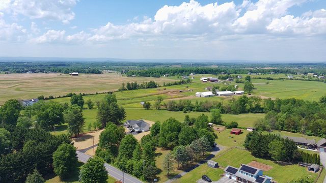 2226 HARNEY RD, Littlestown, PA 17340