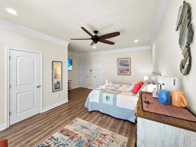 873 Townsend Drive, Crystal Beach, TX 77650