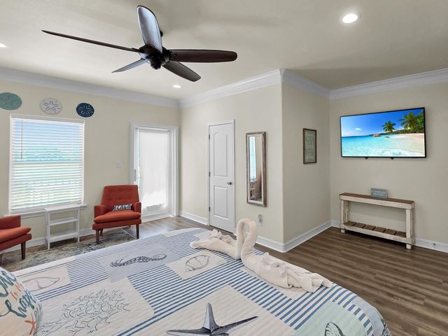 873 Townsend Drive, Crystal Beach, TX 77650