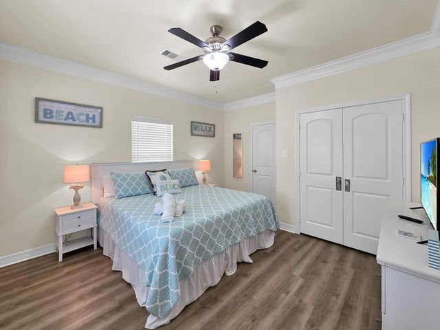873 Townsend Drive, Crystal Beach, TX 77650